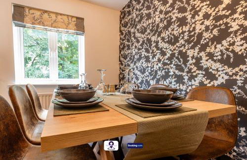 Last-Minute Escapes ! Summer Days l RTM Stay l 4 -Bed House By Finesse Stays Short Lets & Serviced Accommodation Wakefield With Parking, Contractors - Foto 17