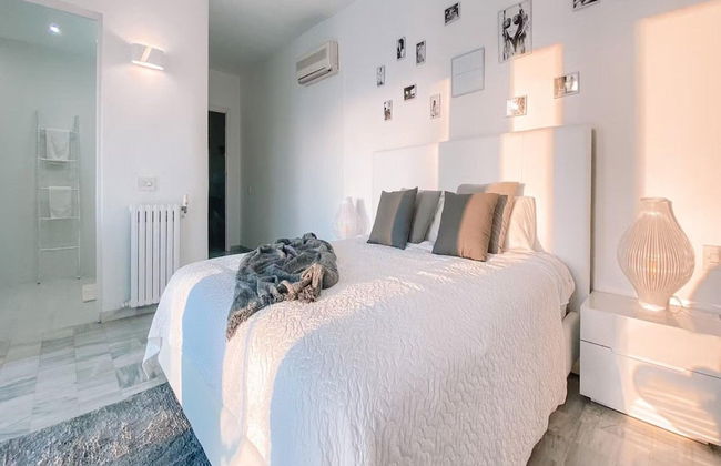 Premium Villa With Private Pool - Photo 4