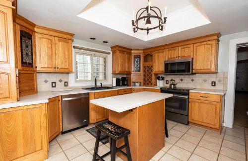 Charming School House with Large Pool - Foto 71