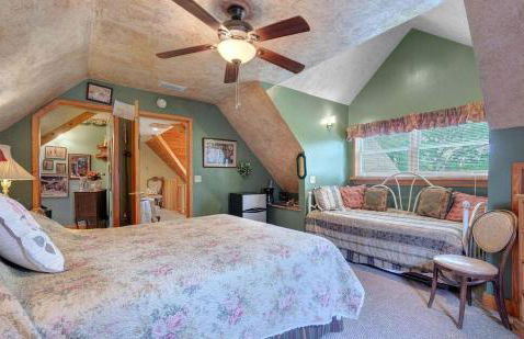 Charming Antiques-Themed Inn Room with Lake Access, Located Near Lake Helen, Florida - Foto 2