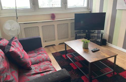 City Centre - Next to Hilton Hotel - Victoria Centre 2 Bedrooms Apartments - Close to Theatre Royal - in Victoria Centre Shopping Centre - 24 Hours Access - Parking Cars or Vans from Five Pounds a Day - Onsite Parking from Ten Pounds a Day - Foto 38