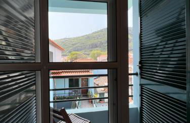 Casas da Avenida e do Pico - Foto 26