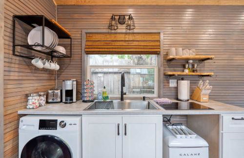 Stay Portland - Restored Farmhouse & Backyard Tiny House Village - Photo 56