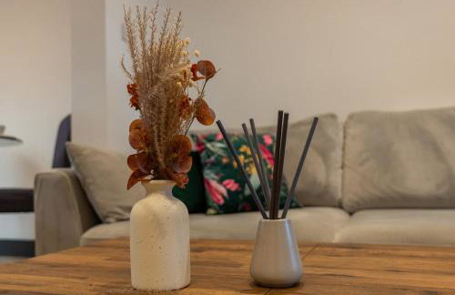 High End Contractor Apartment - 5 Separate Beds - Free Parking - Foto 32