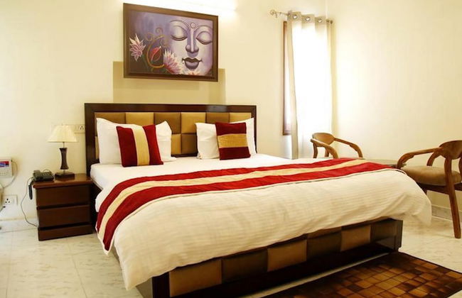 Room-maplewood Guest House, Neeti Bagh, - Foto 4