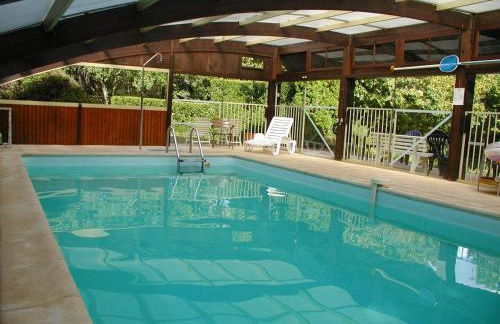 Domaine de charme avec 2 gîtes et piscine couverte - Foto 8