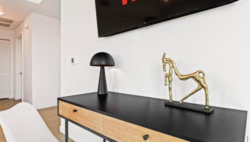 Spacious 1-BD with Stunning City Views in DTLA - Foto 5