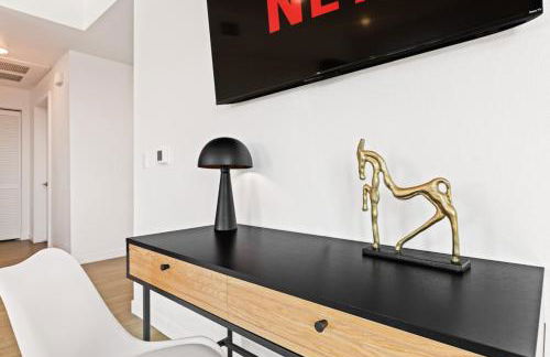 Spacious 1-BD with Stunning City Views in DTLA - Foto 5