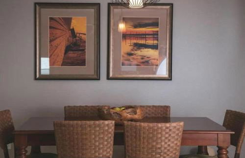 Enjoy mini golf, arcade games, and pools with Family in 2BD Orlando condo - Foto 20