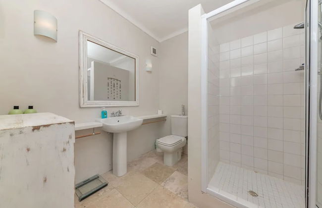 Tropical 1BD Hideaway Near Queens Beach, Fresnaye! - Foto 12