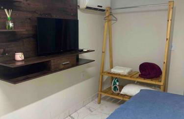 kitnet 13 central com ar tv smart completa - Foto 14