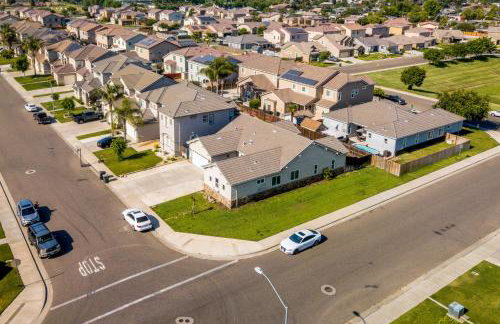 Remodeled Livingston Home with Private Backyard! - Foto 30