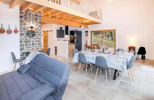 3 Bedroom Nice Home In Chambon-Sur-Lignon - Foto 3