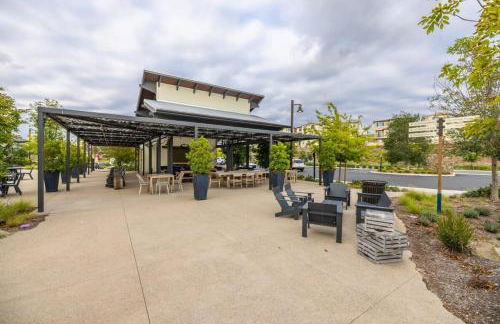 Marbella Lane - Elegant 5BR Home Rancho Mission - Photo 57