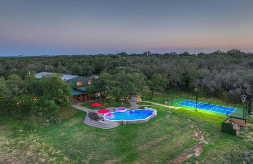 Oakridge Ranch: Pool + Hot-tub, Pickleball Court, Whiskey & Wine Room - Foto 62