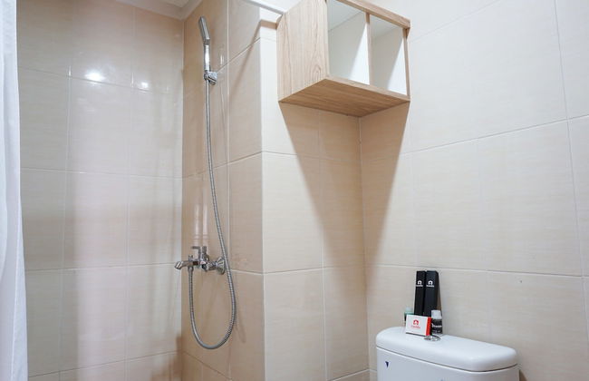 Best Homey Studio at The Oasis Apartment - Photo 19