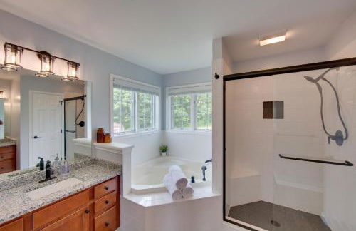 Game Room and Covered Patio Hummelstown Hideaway - Foto 24