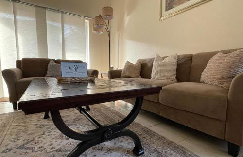 Spacious Family Fun Near Disney, Water Slide, Pool - Foto 22