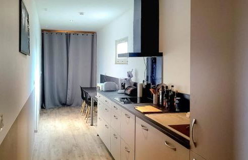 Lovely Home In Mejannes Le Clap - Photo 7