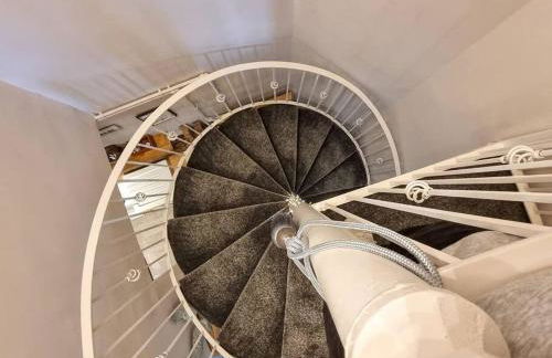 Stunning Luxury Vintage Duplex with Parking - Foto 10