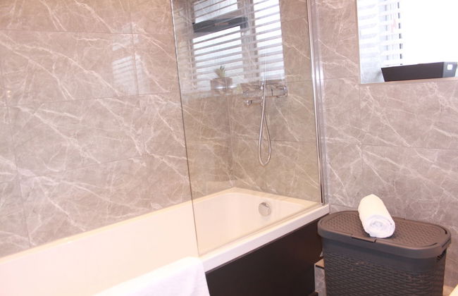 6guests-parking-nearstansted-accessible - Foto 18