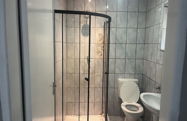 4th Road accommodation - Photo 21