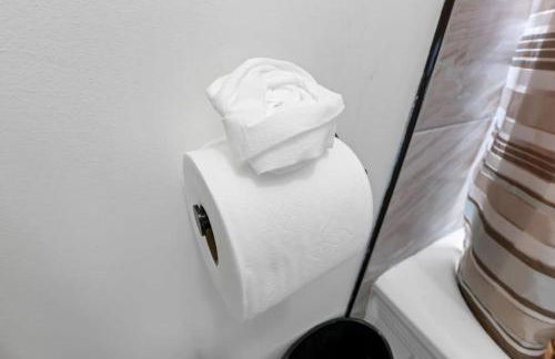 Housepitality - The Southern Orchards Cottage - Photo 11