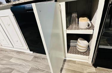 Golden Hour Getaway - Photo 18