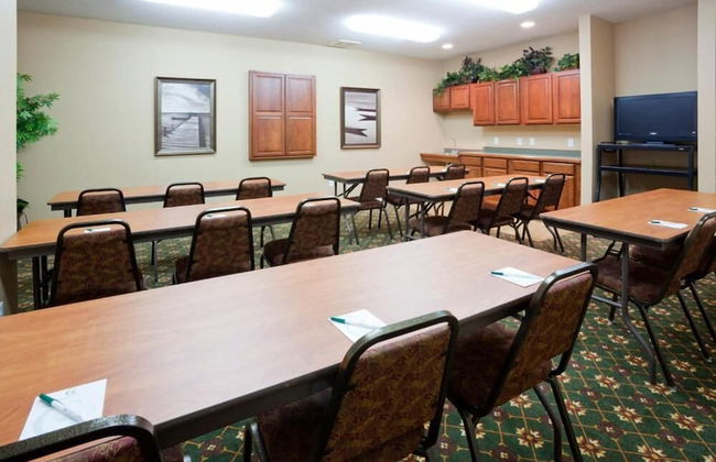 Grandstay Residential Suites Hotel - Sheboygan - Photo 15