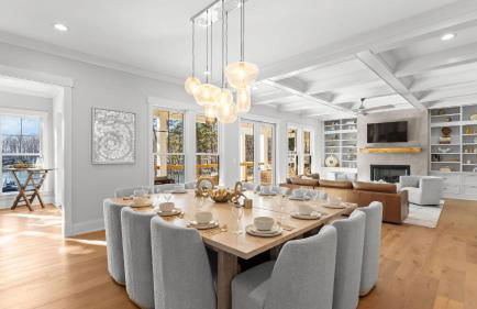 Livin' Large Lake Norman Estate w/ Pool, Dock, Game Room & Scenic Views - Foto 38