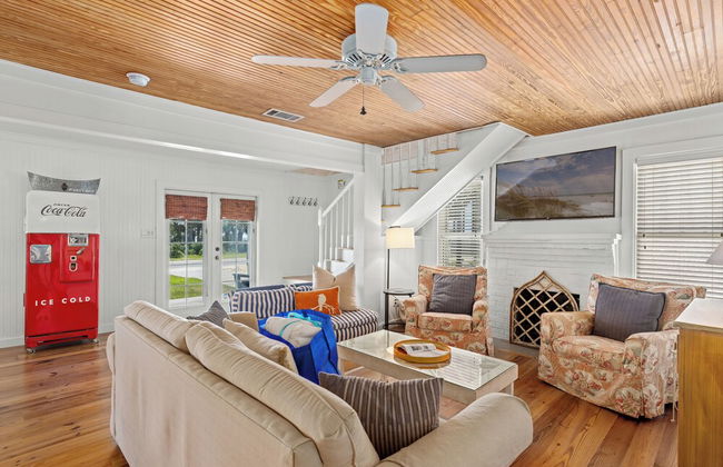 Cute Beach Cottage Steps to the Beach! Panama City Beach, FL! - Foto 15