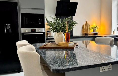 Holdsworth House Apartments - Photo 1