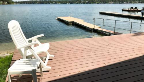 Newport Cabin with Lakefront Private Porch and Grill! - Foto 3