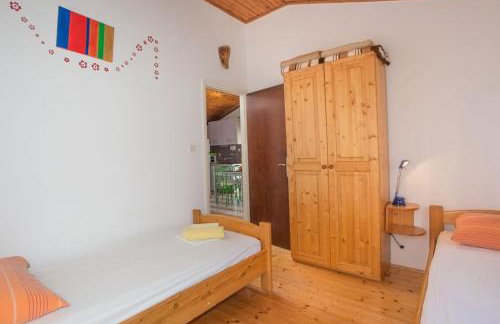 Robinson Elizabeta - Photo 32