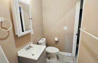 Suites on East Side near Whole Foods, Brown University, Miriam Hospital, MBTA, Downtown, - Foto 27