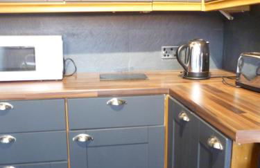 Charming Spacious Apartment, Kidderminster - Foto 9