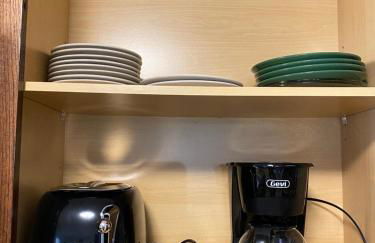 Cozy 3-bed home close to beautiful beaches. - Photo 11