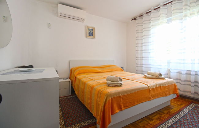 Apartment 1198 - Photo 3