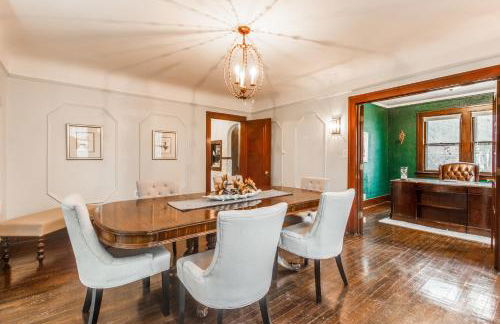 Glamorous Green Beauty in the Heart of University District 15min to Downtown - Foto 14