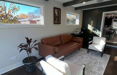 Casa 22 Luxury & Modern 3BD 2BA Home in Skokie - Photo 26