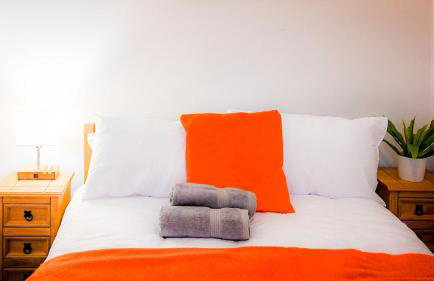 Premium Family Home with PS5 Console and Private Garden - Foto 17