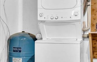 Thomas Trail - Game Room, Fire Pit, 1 min to Ski Mountain & Shared Beach! - Foto 54