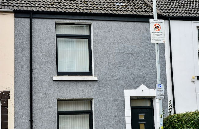 Skyline Immaculate 2-bed Apartment in Swansea - Photo 36