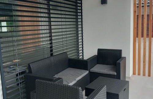 Riflessi sul lago - Foto 11