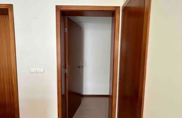 The Quiet Corner - Photo 16