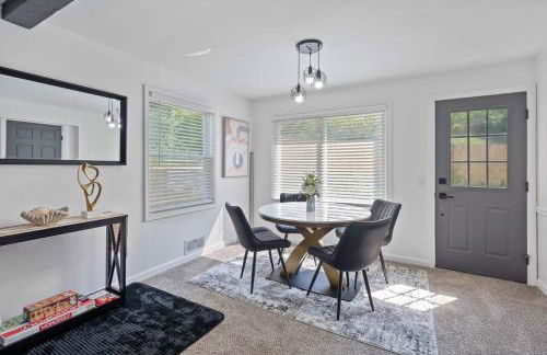 Luxury 5BR Cincinnati, Sleeps 12, Crib, Home Gym, Fenced Backyard - Foto 20