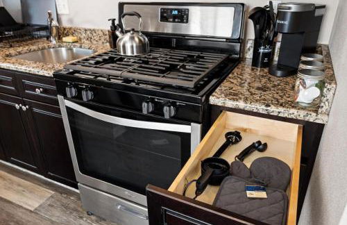 the susan - a cozy, comfy 1bd suite - Foto 32