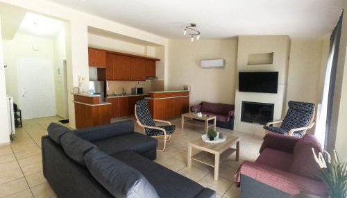 Luxury Beachfront Suite - Photo 3