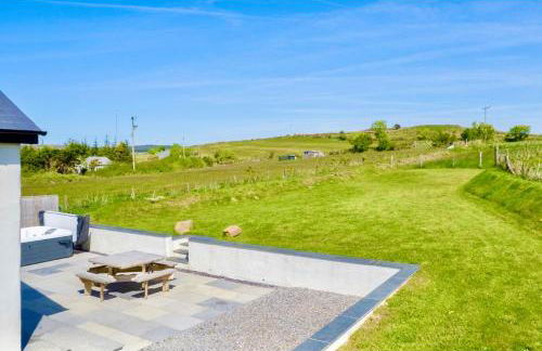 Rural Cottage, 3 beds, 3 bath,LOG BURNER, HOT TUB, with Cymru Holidays - Foto 23