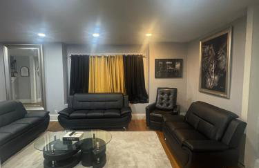 Newly Renovated Single Family Home - Foto 35